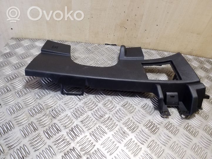 Nissan Qashqai Muut kojelaudan osat 68106D000