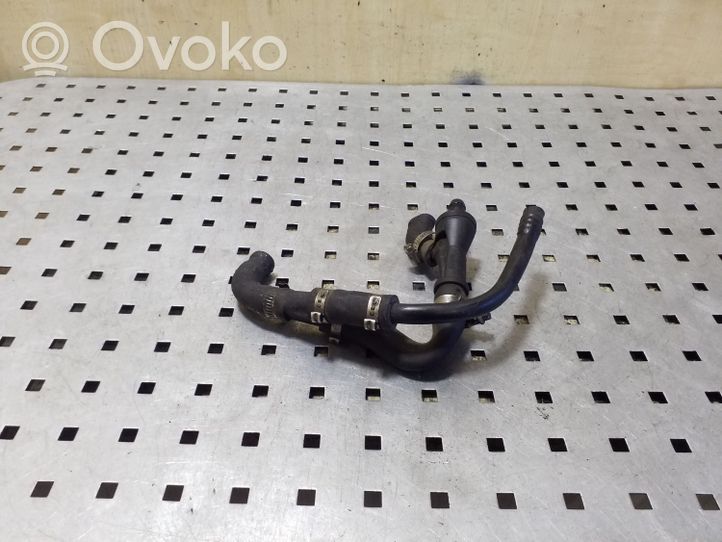 Volkswagen PASSAT B5.5 Vacuum line/pipe/hose 058133753B