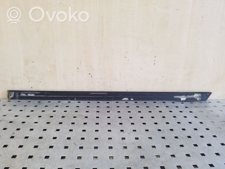 Audi 80 90 S2 B4 Takaoven lista (muoto) 