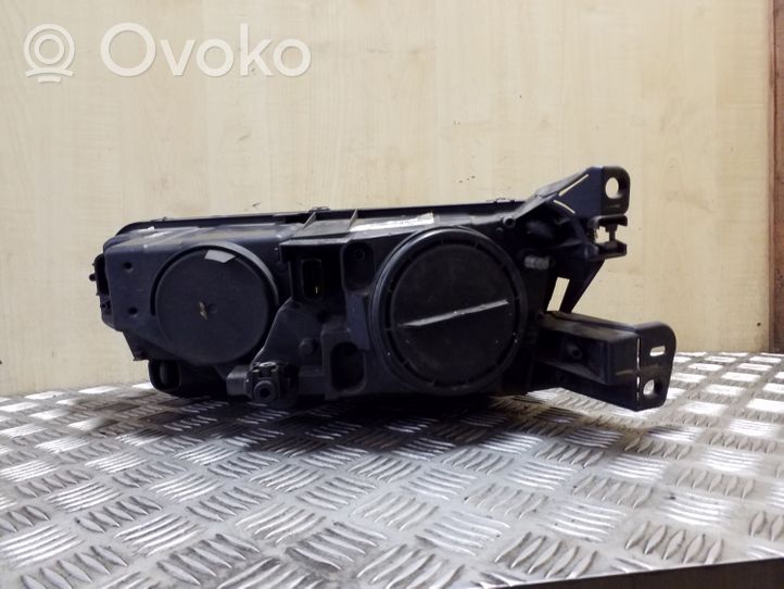 Citroen C4 Grand Picasso Lampa przednia 9802041480