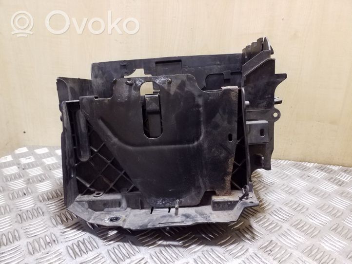 Renault Trafic III (X82) Battery box tray T10011A180