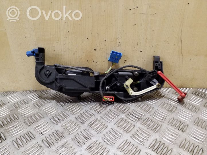 Audi A6 S6 C4 4A Air flap motor/actuator 4A0820137