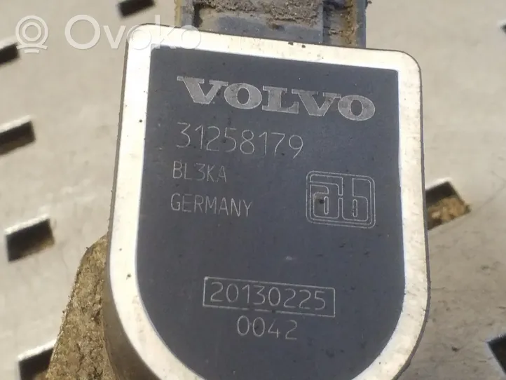 Volvo V40 Sensore di livello faro/fanale 31258179