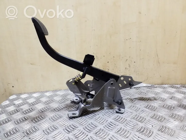 Volvo V40 Pedal de embrague 31341921