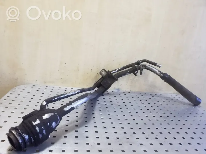 Volvo V40 Tuyau de remplissage de réservoir de carburant 31321373