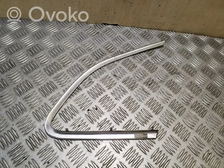 Volvo V40 Rivestimento vetro lato posteriore 