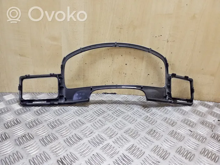 Volkswagen Touareg II Instrumentu paneļa dekoratīvā apdare 7P2857226