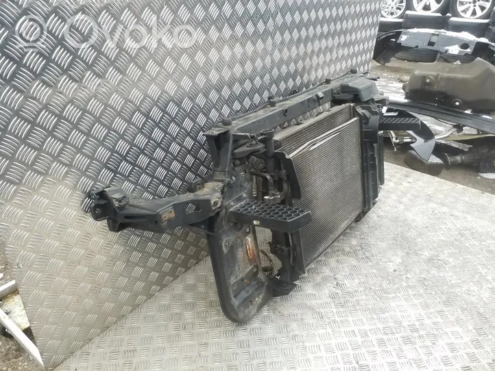 Hyundai ix35 Pannello di supporto del radiatore 282702F450