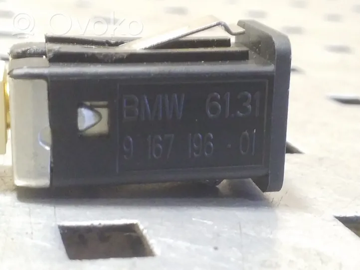 BMW 5 F10 F11 USB-pistokeliitin 61319167196