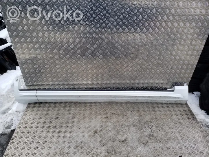 Volvo XC90 Kynnys 31672371