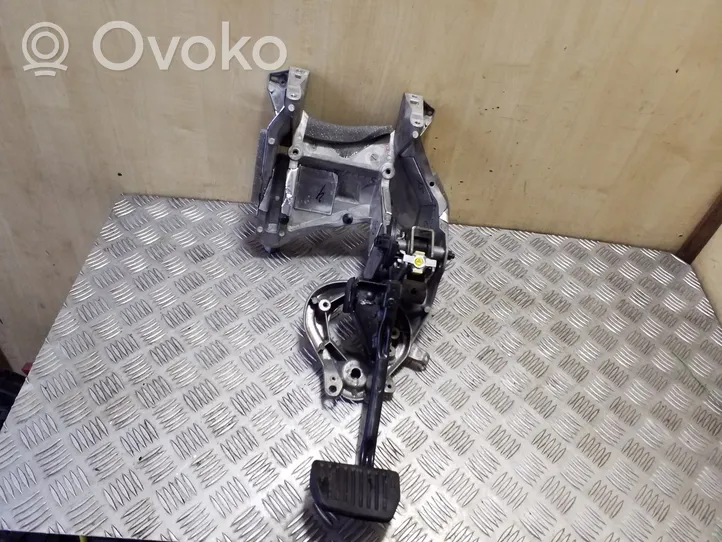 Volvo XC90 Brake pedal 31369429