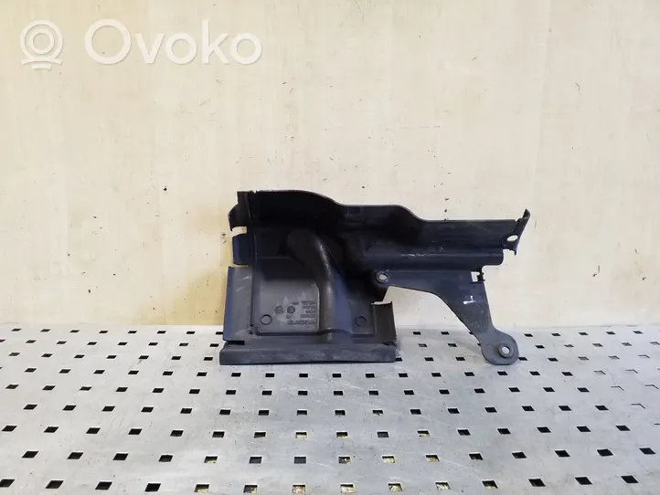 Volvo XC70 Déflecteur d'air de radiateur de refroidissement 30763220