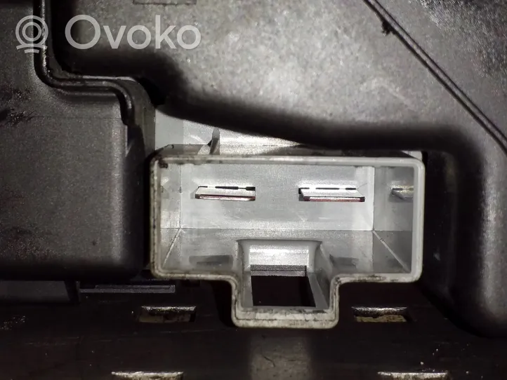 Volvo XC70 Ramka / Moduł bezpieczników DPN13800159HWB