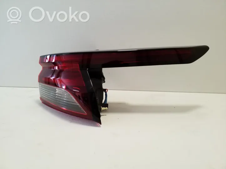 Nissan Qashqai J12 Lampa tylna 2208D02F