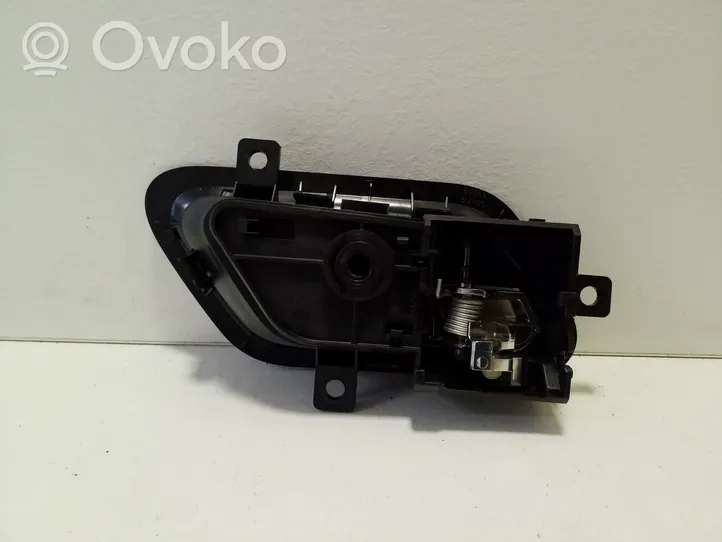 Nissan Qashqai J12 Klamka wewnętrzna drzwi tylnych 826836UA0C