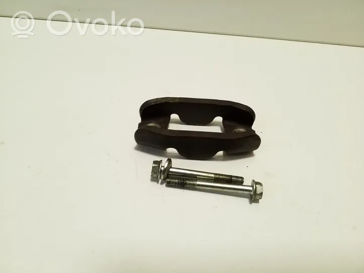 Mitsubishi Outlander Fuel Injector clamp holder 