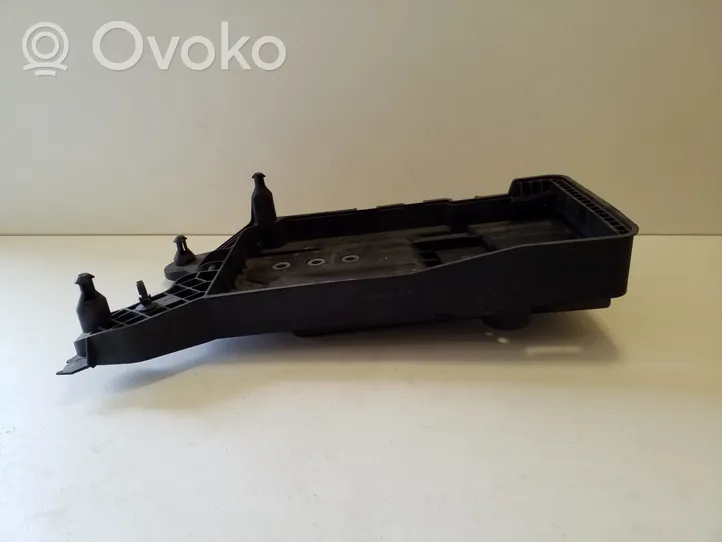 Audi Q3 F3 Boîte de batterie 5QF915321C