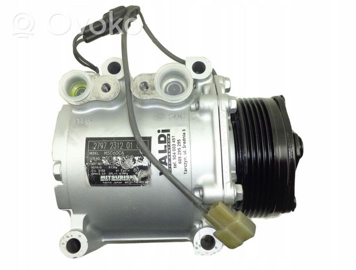 Tata Indigo I Ilmastointilaitteen kompressorin pumppu (A/C) AKC200A087A