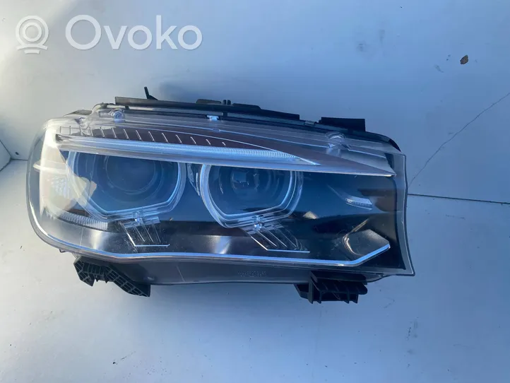 BMW X5 F15 Lampa przednia 7317104