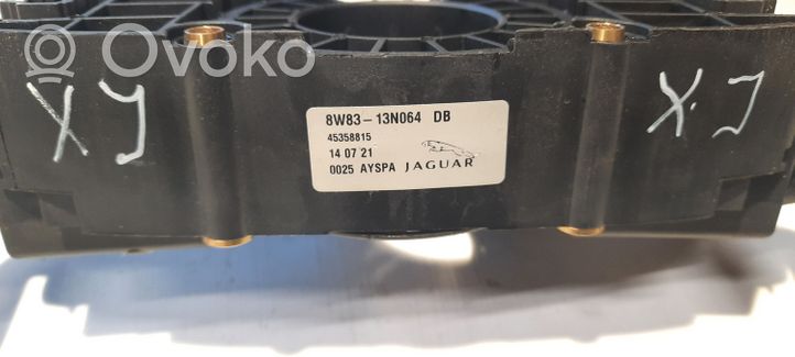 Jaguar XJ X351 Interruptor/palanca de limpiador de luz de giro 8W8313N064DB