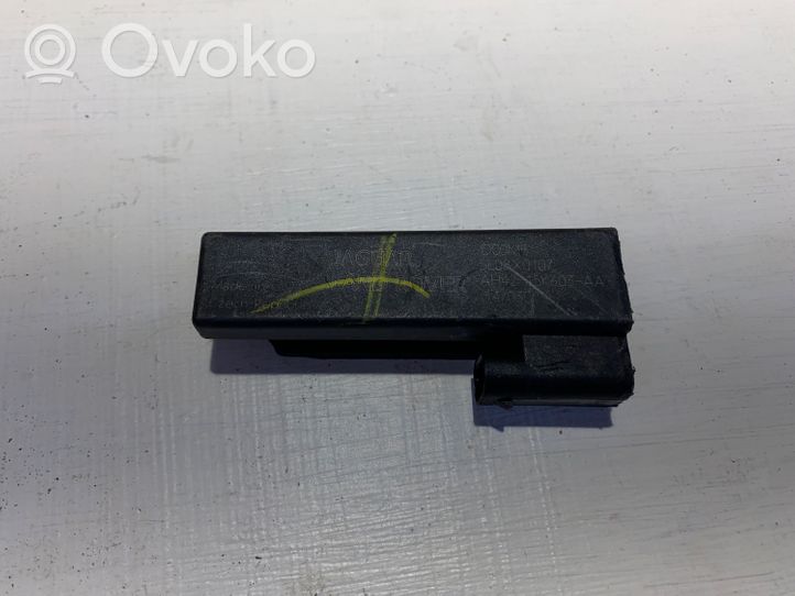 Jaguar XJ X351 Antenna comfort per interno AH4215K603AA