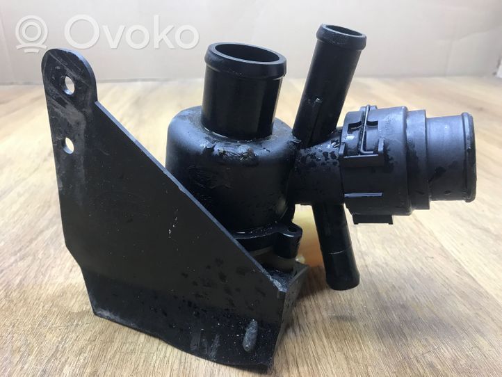 Land Rover Range Rover L405 Termostat / Obudowa termostatu KPLA8575AA