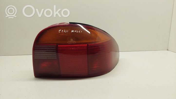 Ford Mondeo MK I Lampa tylna 93BG13N004