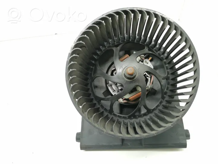 Volkswagen Golf IV Ventola riscaldamento/ventilatore abitacolo 1J1819021A