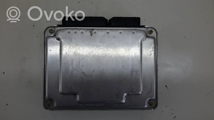 Volkswagen PASSAT B5.5 Sterownik / Moduł ECU 038906019EP