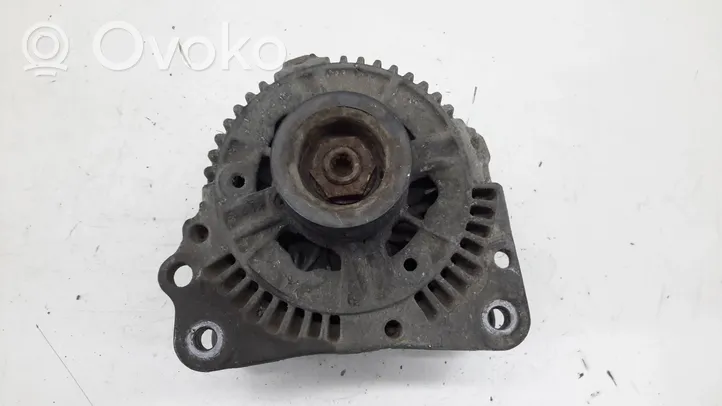 Volkswagen Golf III Generator/alternator 028903025H