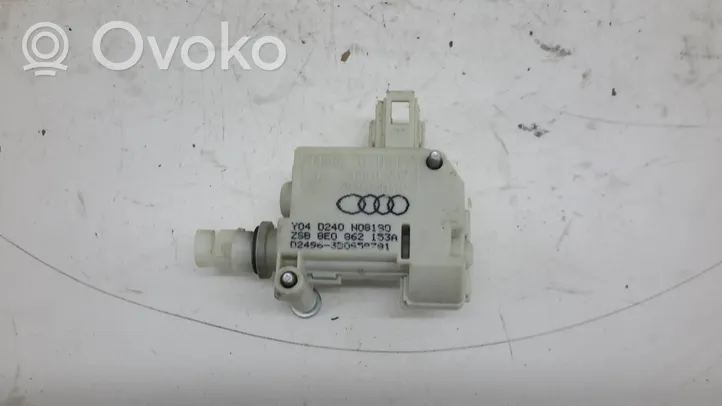 Audi A4 S4 B7 8E 8H Degalų bako dangtelio spynos varikliukas 8E0862153A