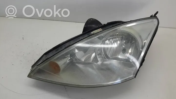 Ford Focus Headlight/headlamp 2M5113W030BD