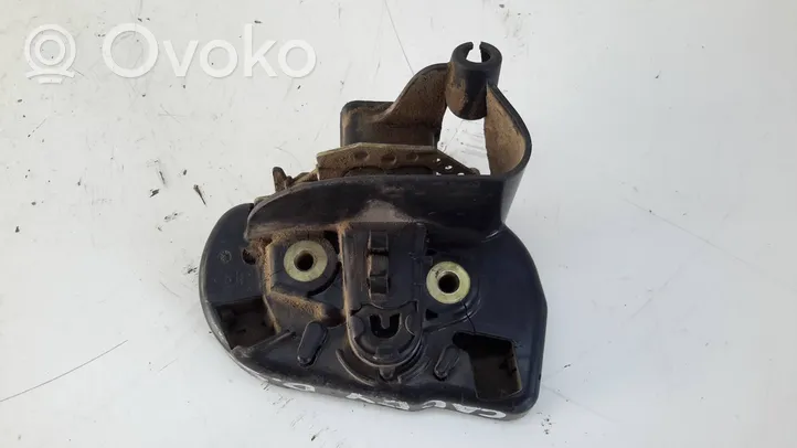 Volkswagen Caddy Rear door lock 7H0843604K