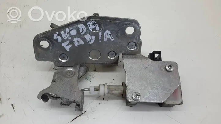 Skoda Fabia Mk1 (6Y) Zamek klapy tylnej / bagażnika 6Y0827511G