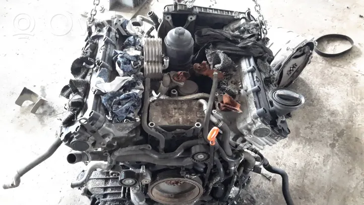 Audi A8 S8 D3 4E Moteur 057103021AA