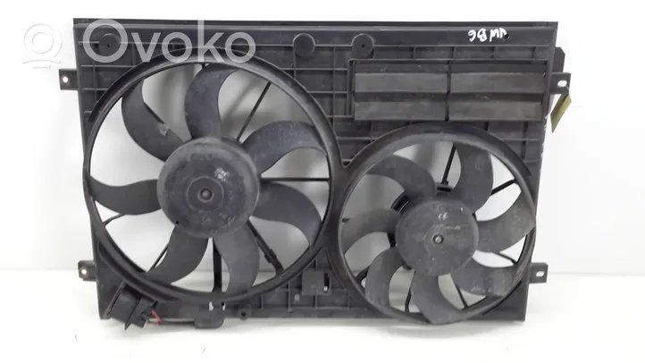 Volkswagen PASSAT B6 Aro de refuerzo del ventilador del radiador 1K0121205C