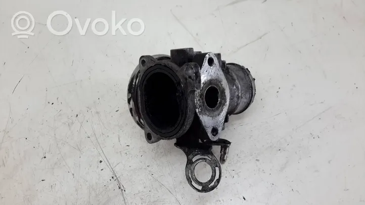 Volkswagen PASSAT B5.5 Valvola EGR 038131501G