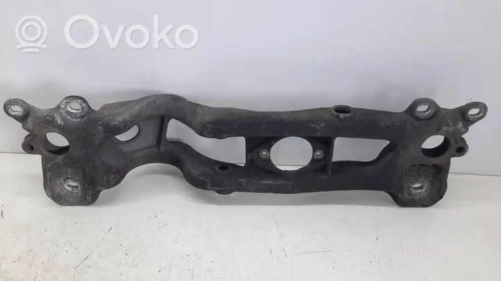 Audi A4 S4 B7 8E 8H Supporto di montaggio scatola del cambio 8E0399263BA