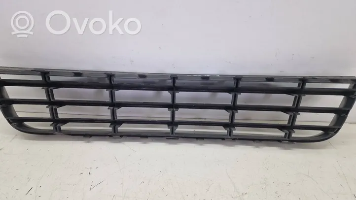 Volkswagen PASSAT B6 Front bumper lower grill 3C0853677