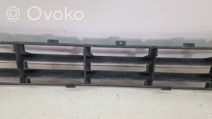 Volkswagen Golf IV Front bumper lower grill 1J0853677D