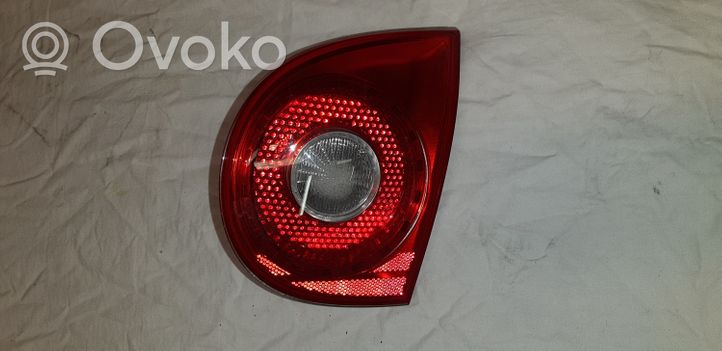 Volkswagen Golf V Lampy tylnej klapy bagażnika 1K6945094G