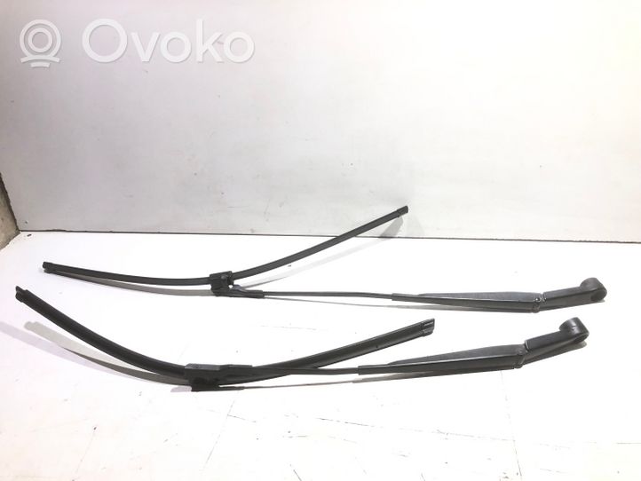 Citroen C4 I Picasso Priekinio stiklo valytuvas 9684103780