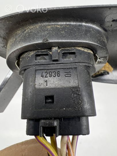 Ford Puma Interrupteur commade lève-vitre 42936