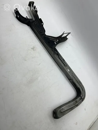 Toyota Avensis T250 Staffa del pannello di supporto del radiatore 