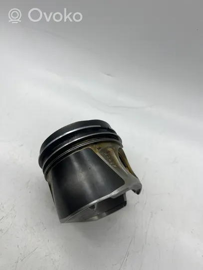 Mercedes-Benz E W212 Piston with connecting rod 8349F