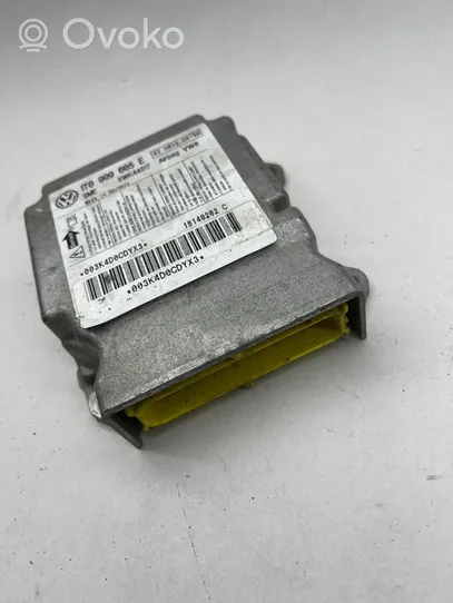 Volkswagen Touran III Airbag control unit/module 1T0909605E