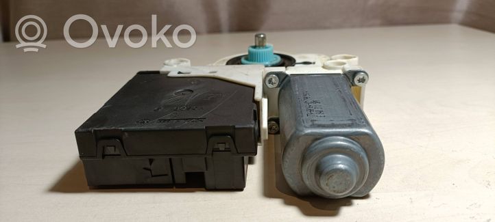 Volkswagen Golf V Motorino alzacristalli della portiera anteriore 1K0959792C