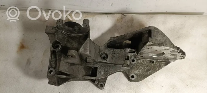 Audi A4 S4 B8 8K Support de générateur / alternateur 03L903139H