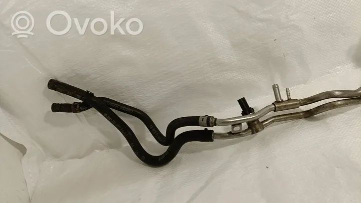 Audi A4 S4 B8 8K Tuyau d'alimentation conduite de carburant 03L201360E