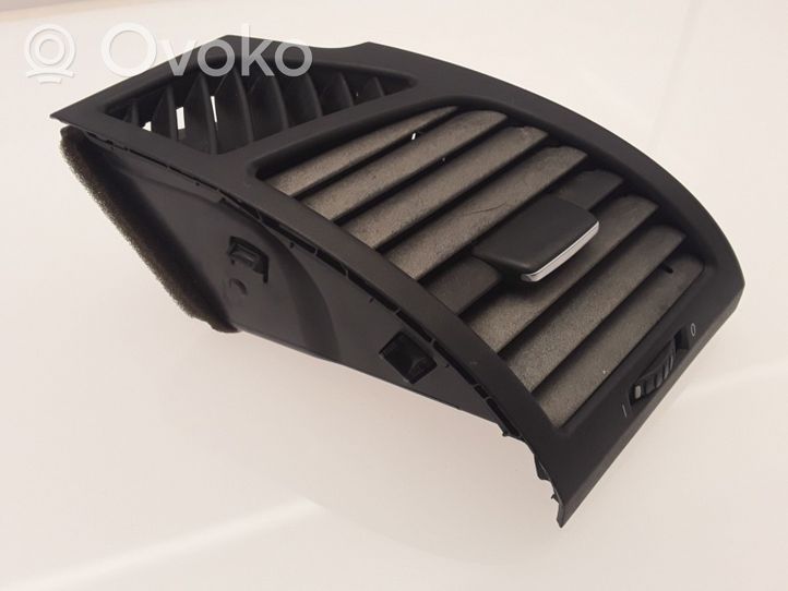 BMW 1 E82 E88 Dashboard side air vent grill/cover trim 7059188